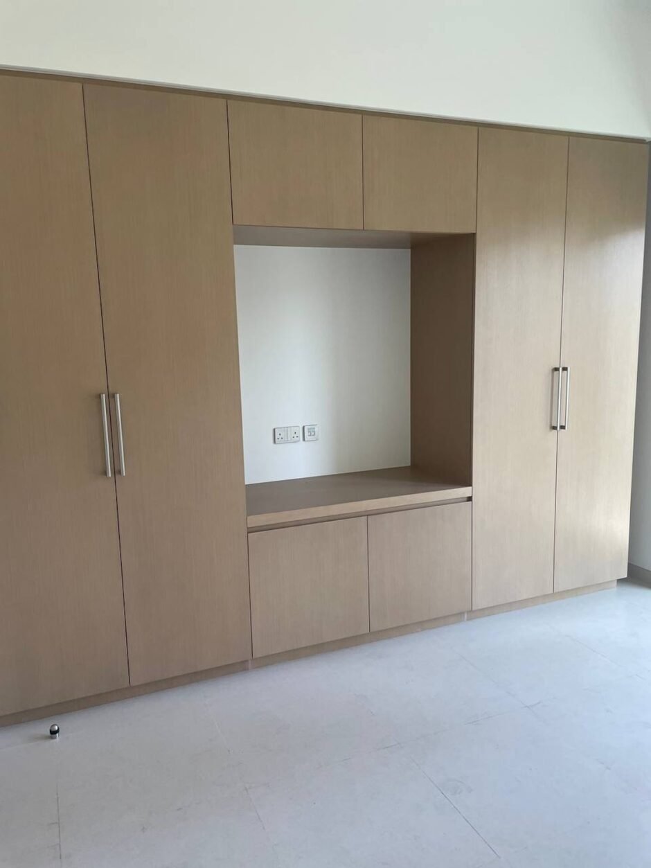 Apartment 1 br in completed complex, Burj Royale project, Downtown, Dubai