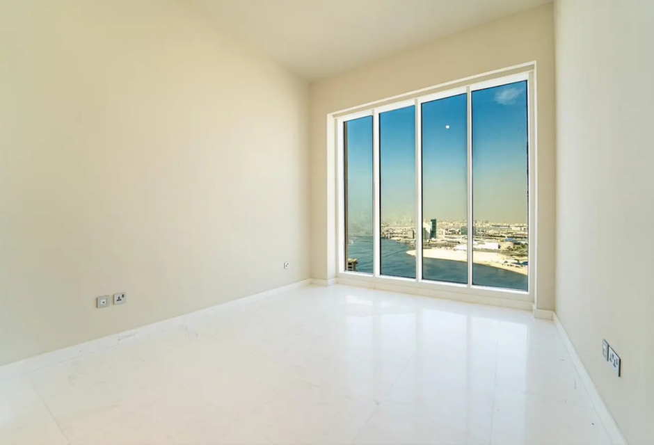 Apartment 4 br in Harbor Gate Tower 2, Creek Harbour, Dubai