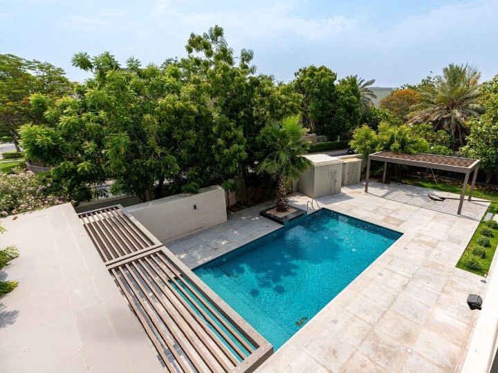Villa 4 br + maid in completed complex Emirates Hills, Emirates Hills, Dubai