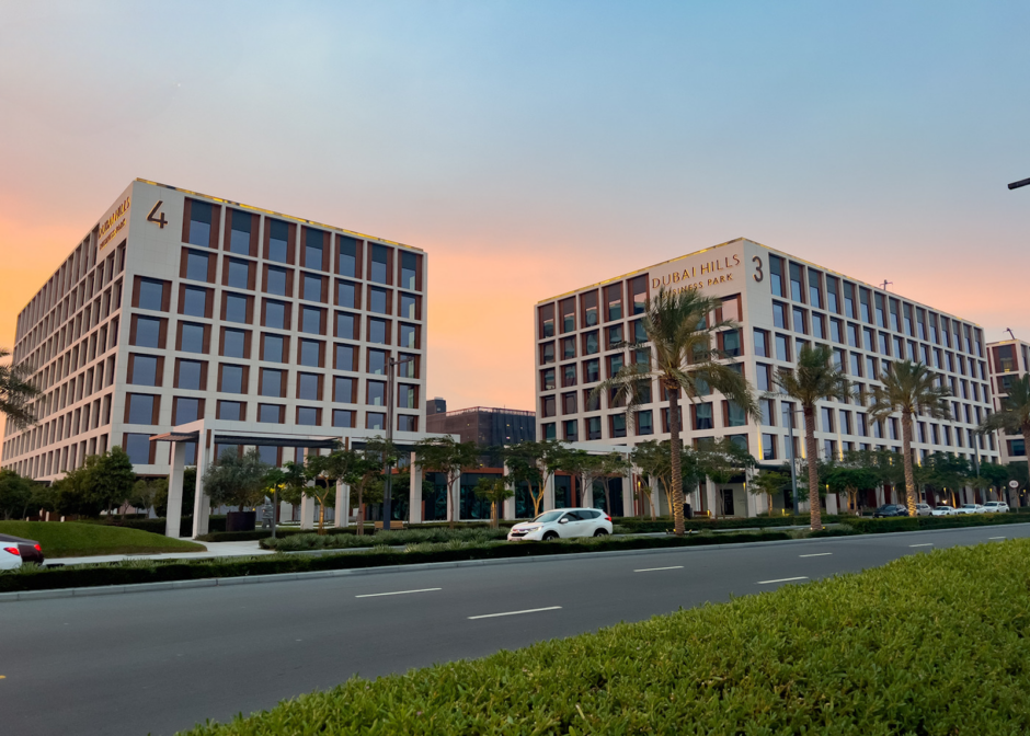 Apartment 3 br + maid in completed complex, Park Point Building D project, Dubai Hills, Dubai