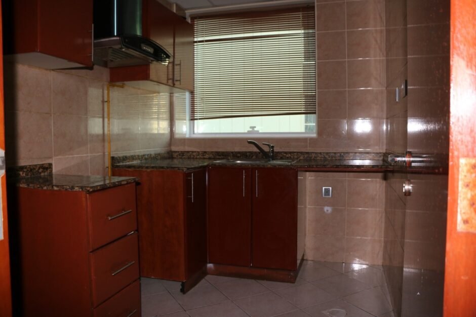 Apartment 1 br in the completed complex Pinnacle Tower, Dubai Marina, Dubai